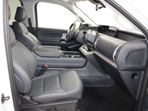 New 2026 Ford Expedition Active RWD image 29