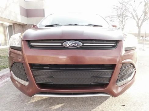 Used 2014 Ford Escape SE image 9