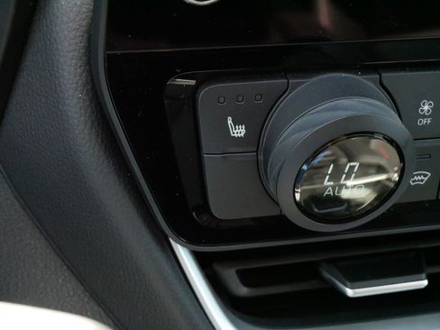 Used 2025 Toyota Grand Highlander AWD image 30