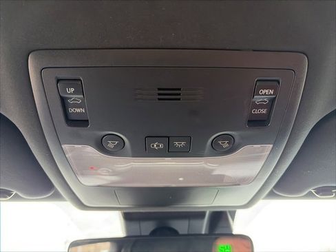 Used 2018 Lexus IS 300 F Sport image 30