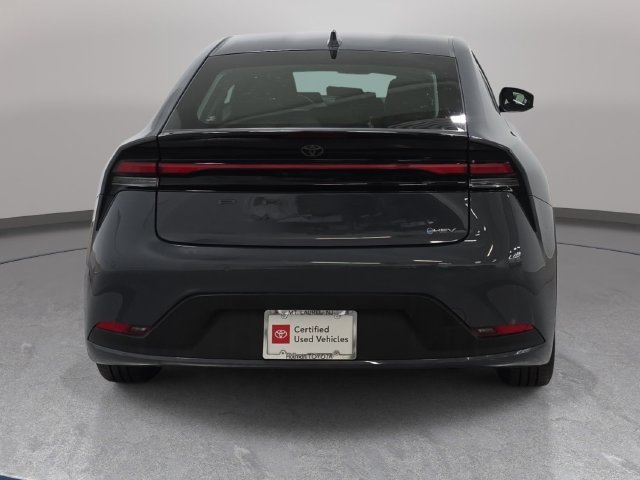 Certified 2025 Toyota Prius LE FWD image 6