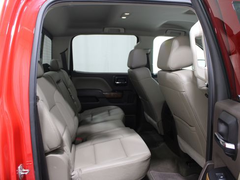 Used 2018 GMC Sierra 1500 SLT image 24