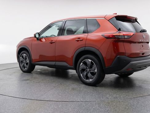 Used 2025 Nissan Rogue SV AWD/4WD image 6