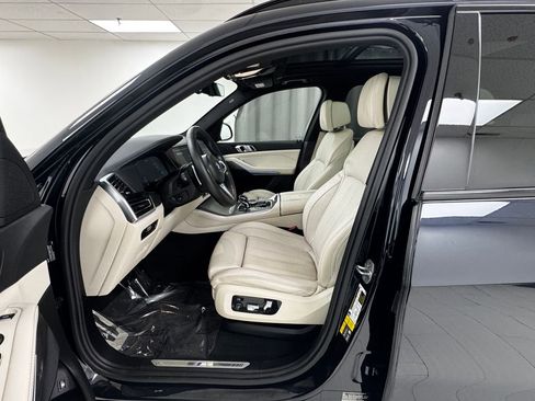 Used 2022 BMW X5 xDrive45e w/ M Sport Package image 10