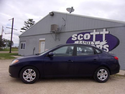 Used 2010 Hyundai Elantra GLS FWD image 1