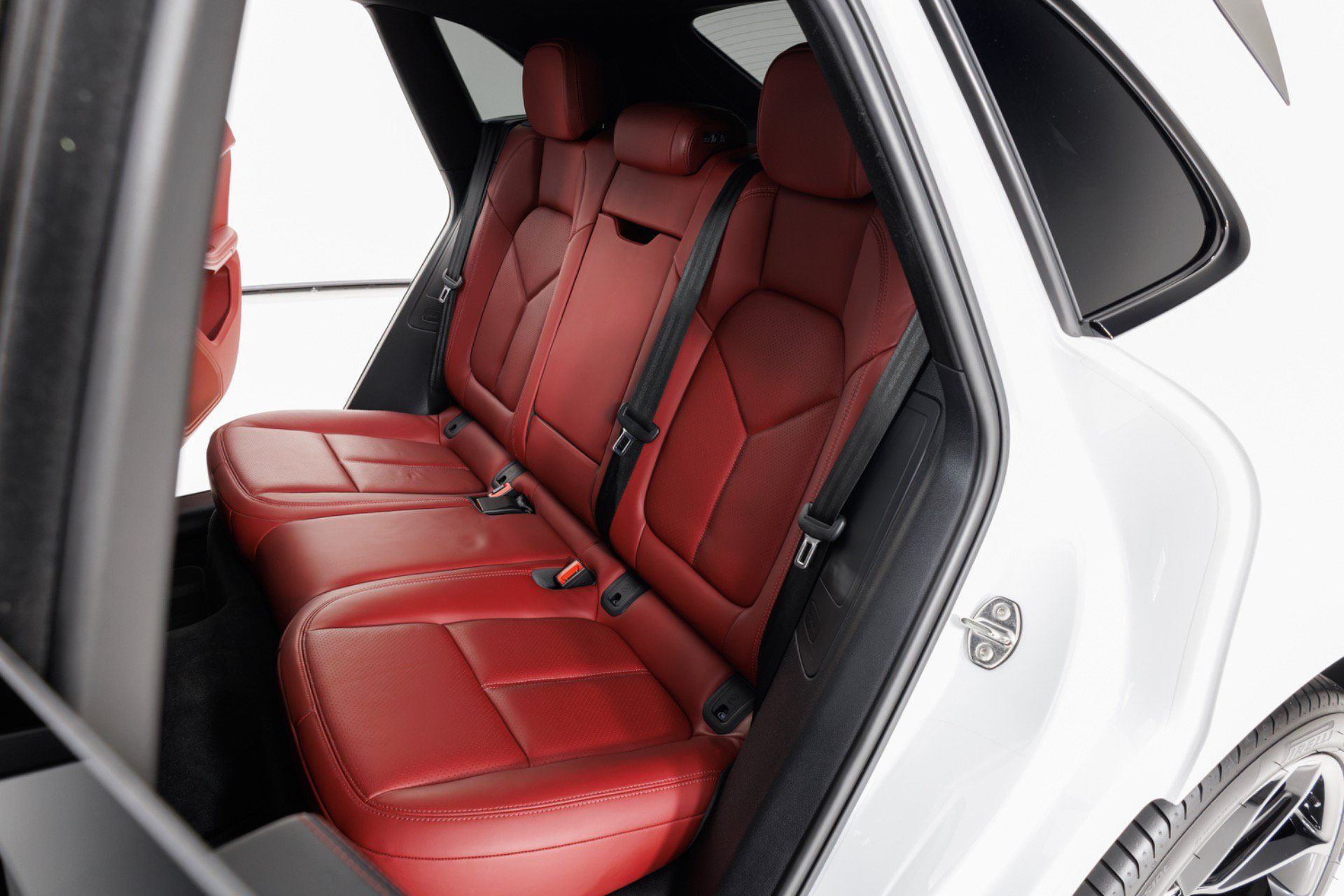Used 2022 Porsche Macan GTS AWD/4WD image 56