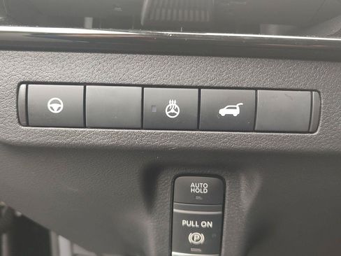Used 2025 Nissan Murano SL AWD/4WD image 16