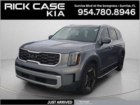 Used 2024 Kia Telluride S w/ S Sunroof Package FWD image 1