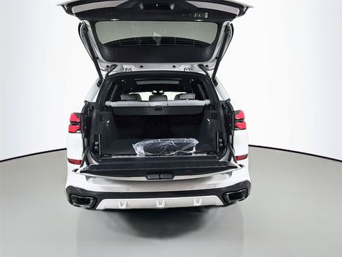 New 2026 BMW X5 xDrive50e w/ M Sport Package AWD/4WD image 24