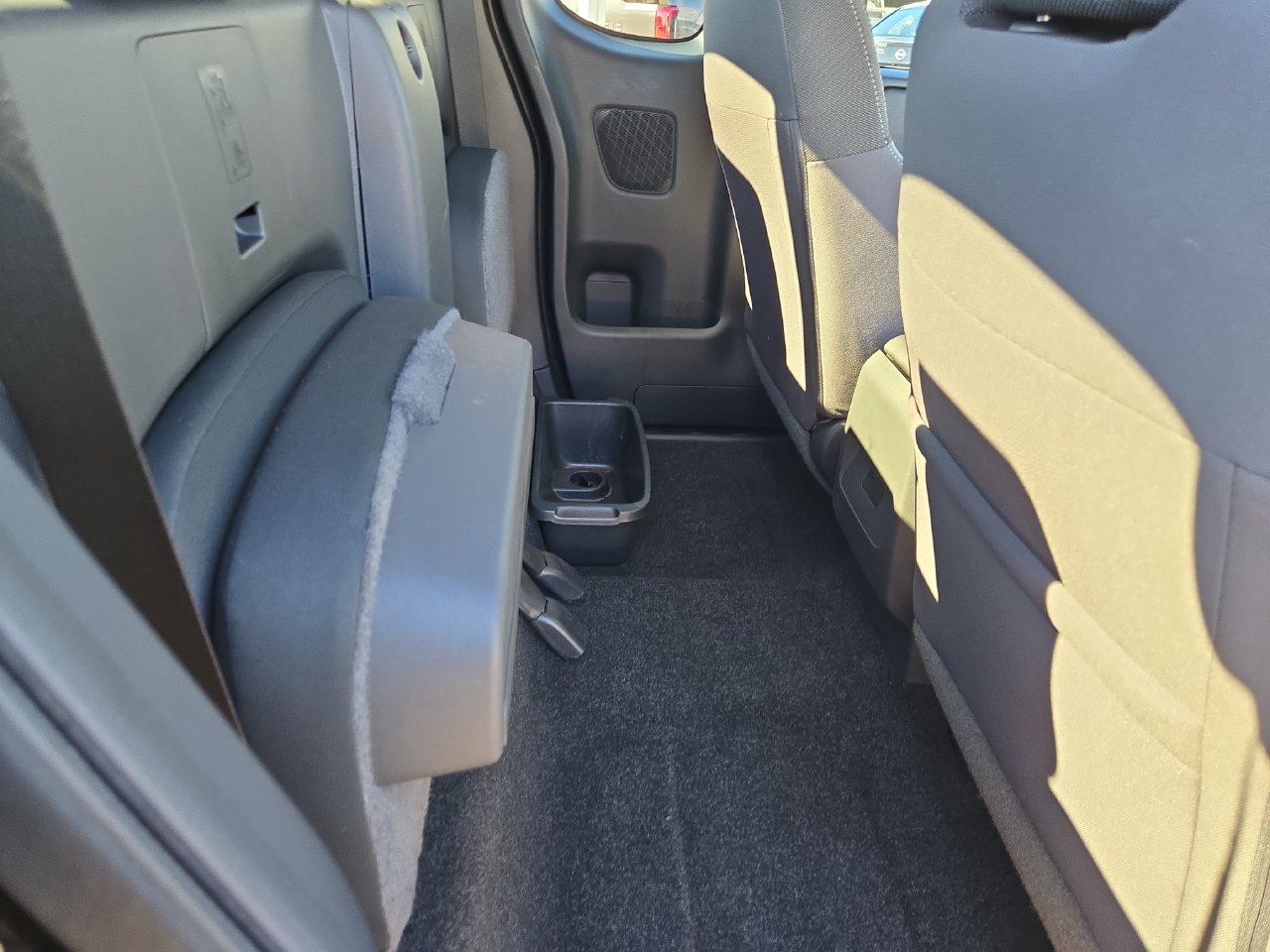 Certified 2025 Nissan Frontier SV RWD image 11