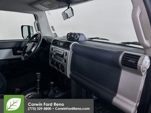 Used 2008 Toyota FJ Cruiser 4WD image 26