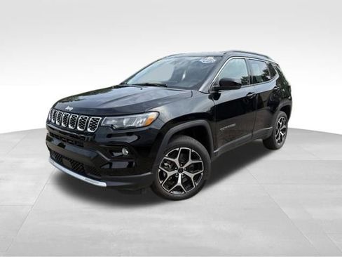 Used 2026 Jeep Compass Limited AWD/4WD image 1