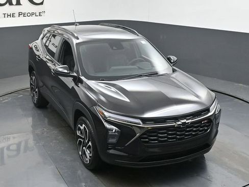 New 2026 Chevrolet Trax RS w/ Sunroof Package image 25