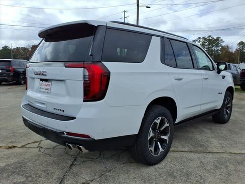 New 2026 GMC Yukon XL AT4 image 7