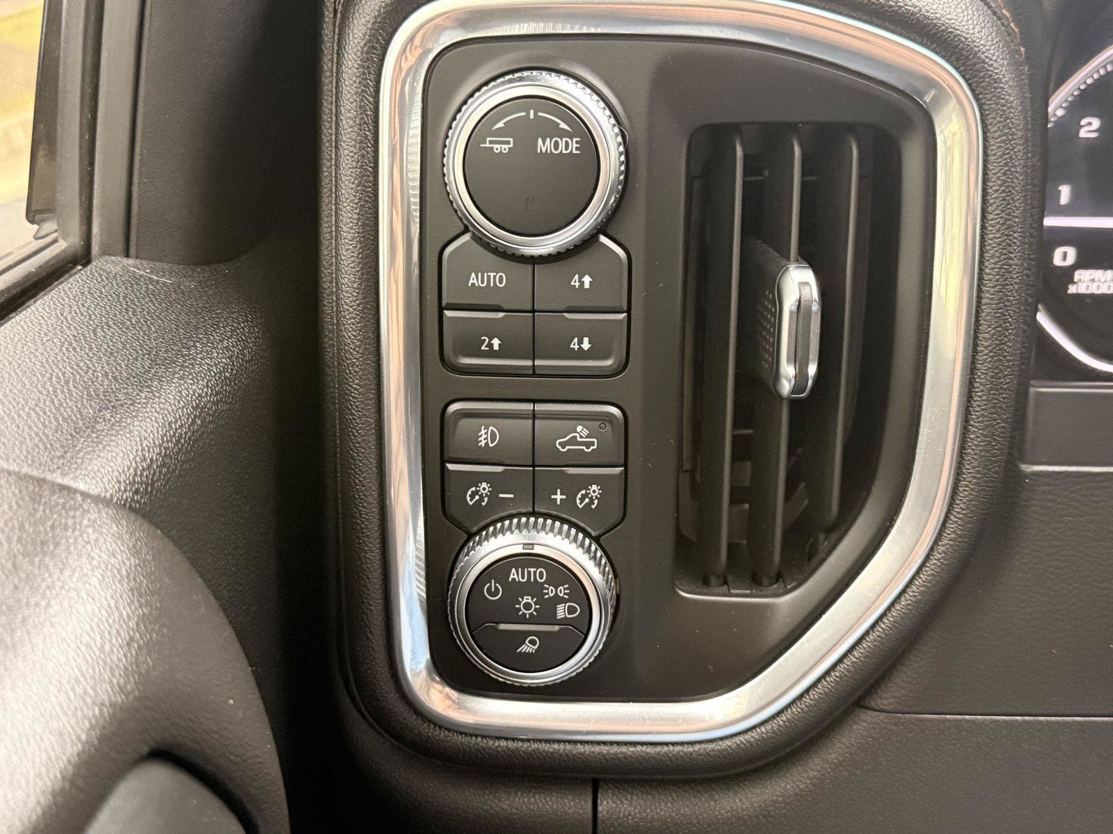 Used 2022 GMC Sierra 2500 AT4 AWD/4WD image 29