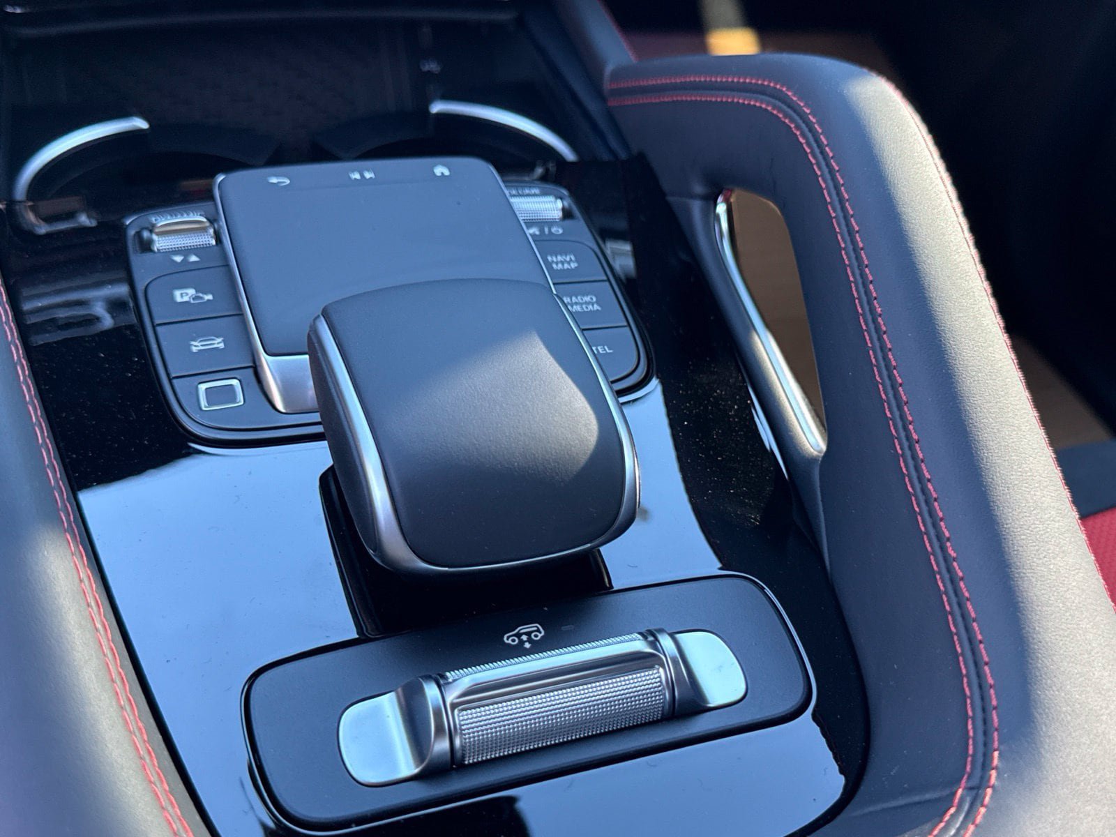 New 2026 Mercedes-Benz GLE 53 AMG 4MATIC Coupe image 24