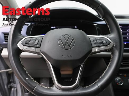 Used 2022 Volkswagen Taos SE AWD/4WD image 10