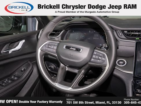 New 2025 Jeep Grand Cherokee Laredo image 21