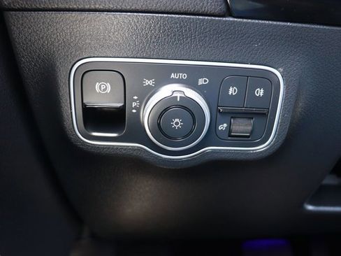 Used 2025 Mercedes-Benz GLA 250 image 26