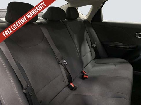 Used 2025 Kia K4 FWD image 32