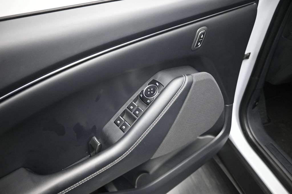 Used 2023 Ford Mustang Mach-E Select RWD image 11