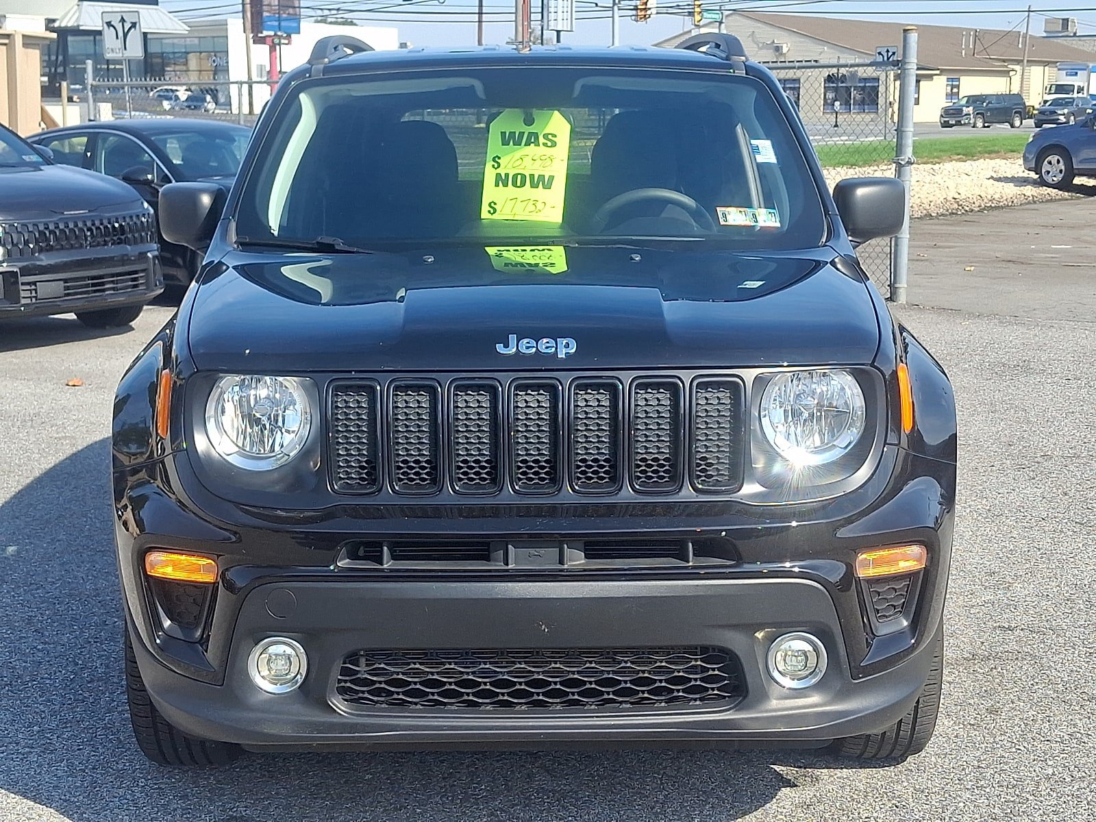 Used 2020 Jeep Renegade Sport w/ Sport Appearance Group AWD/4WD image 2