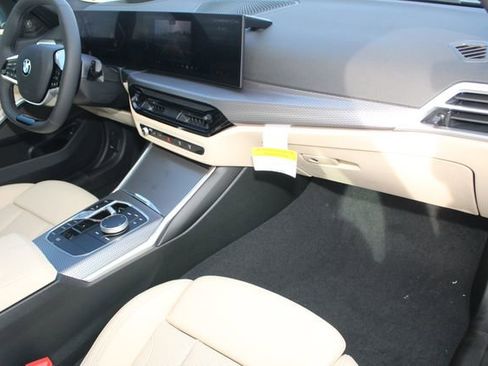 New 2026 BMW 330i xDrive Sedan w/ Premium Package image 25