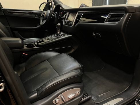 Used 2015 Porsche Macan S AWD/4WD image 25