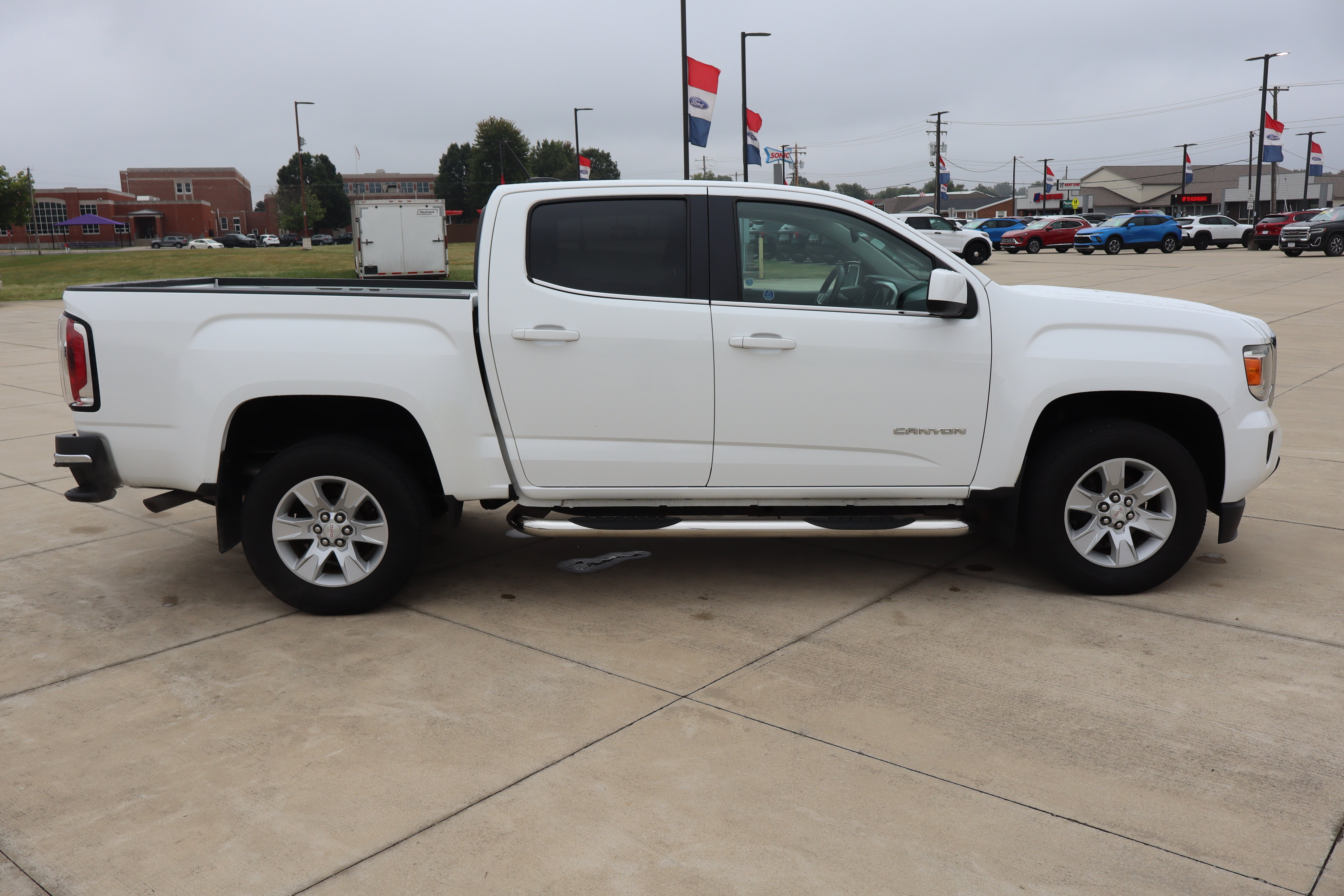 Used 2016 GMC Canyon SLE w/ SLE Convenience Package RWD image 4