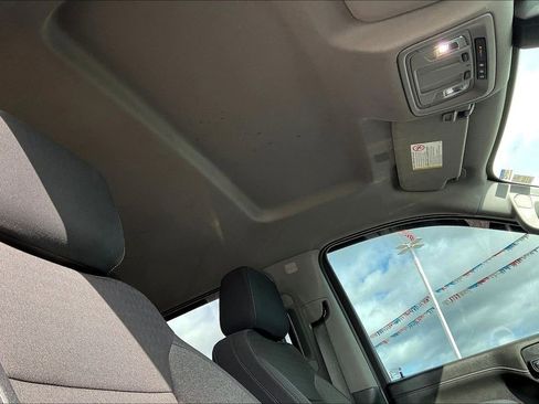 Used 2022 Chevrolet Silverado 2500 LT w/ Texas Edition image 16