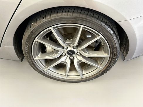Used 2025 Genesis G70 2.5T RWD image 11