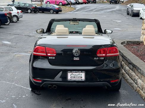 Used 2012 Volkswagen Eos Komfort FWD image 10