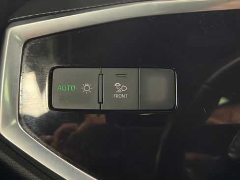 Used 2023 Audi Q3 2.0T Premium AWD/4WD image 13