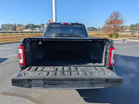 Used 2023 Ford F150 Lariat w/ Trailer Tow Package image 14