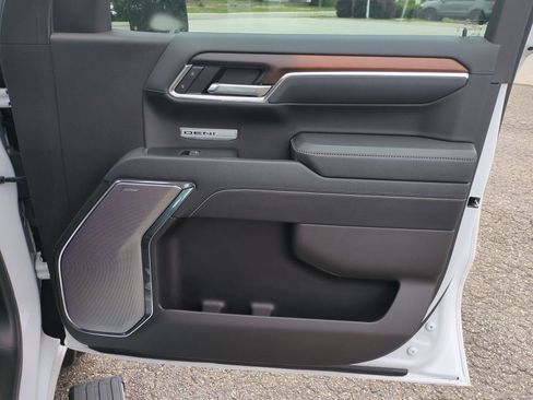 Certified 2025 GMC Sierra 1500 Denali w/ Denali Reserve Package AWD/4WD image 27