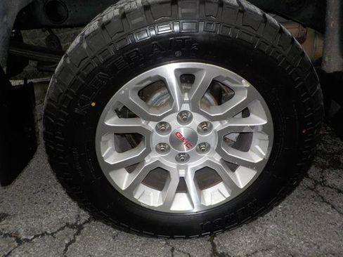 Used 2018 GMC Sierra 1500 SLE image 13