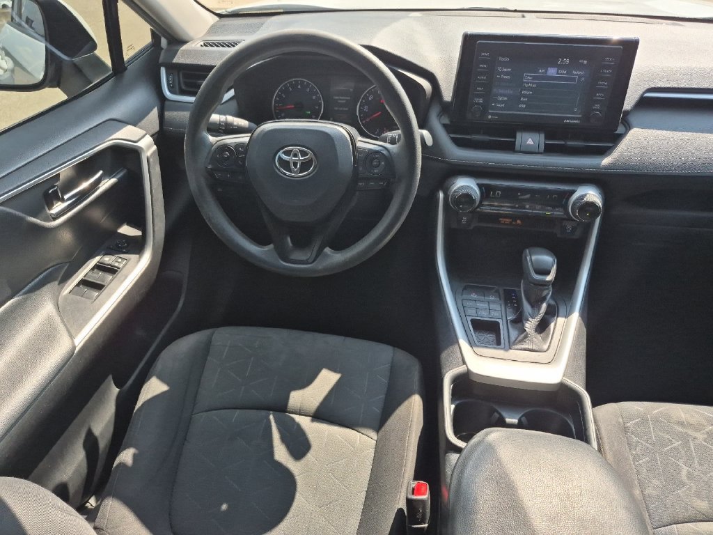 Used 2020 Toyota RAV4 XLE AWD/4WD image 14