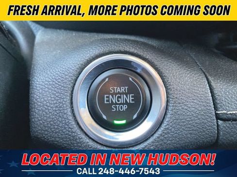 Used 2022 Buick Envision Essence w/ Sport Touring Package FWD image 3