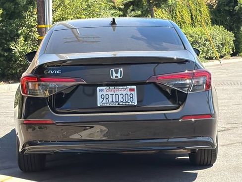 Certified 2025 Honda Civic LX image 5