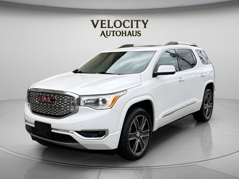 Used 2017 GMC Acadia Denali w/ Technology Package AWD/4WD image 3