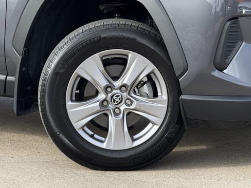 Used 2025 Toyota RAV4 XLE image 3