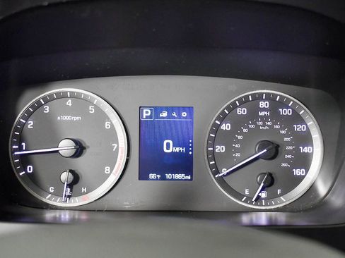 Used 2015 Hyundai Sonata SE image 25