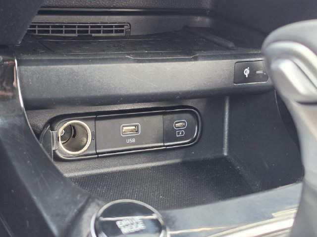 Certified 2024 Kia Seltos EX FWD image 27