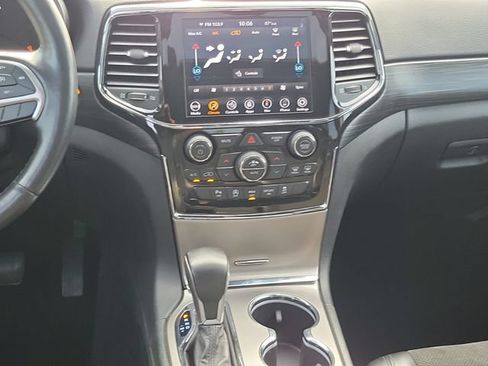 Used 2021 Jeep Grand Cherokee Altitude AWD/4WD image 11