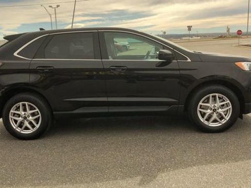 Used 2024 Ford Edge SEL w/ Convenience Package image 9