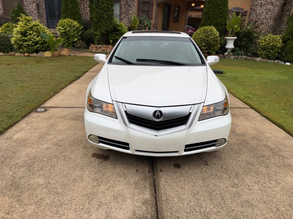 Used 2010 Acura RL w/ Technology Package AWD/4WD image 3