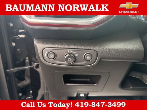 Used 2023 Chevrolet TrailBlazer RS image 17