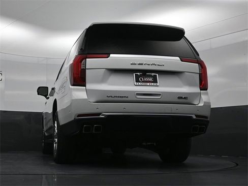 Used 2025 GMC Yukon Denali image 30