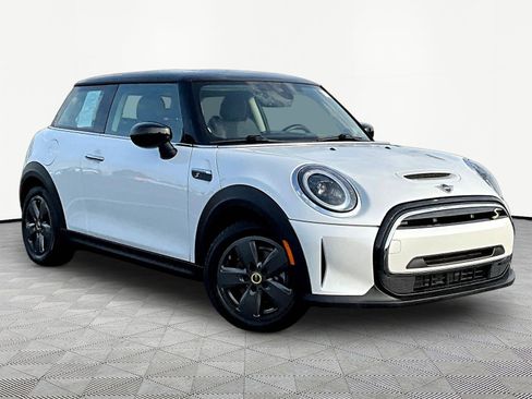 Used 2024 MINI Cooper SE FWD image 3