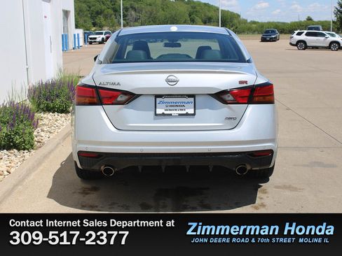 Used 2024 Nissan Altima 2.5 SR AWD/4WD image 5